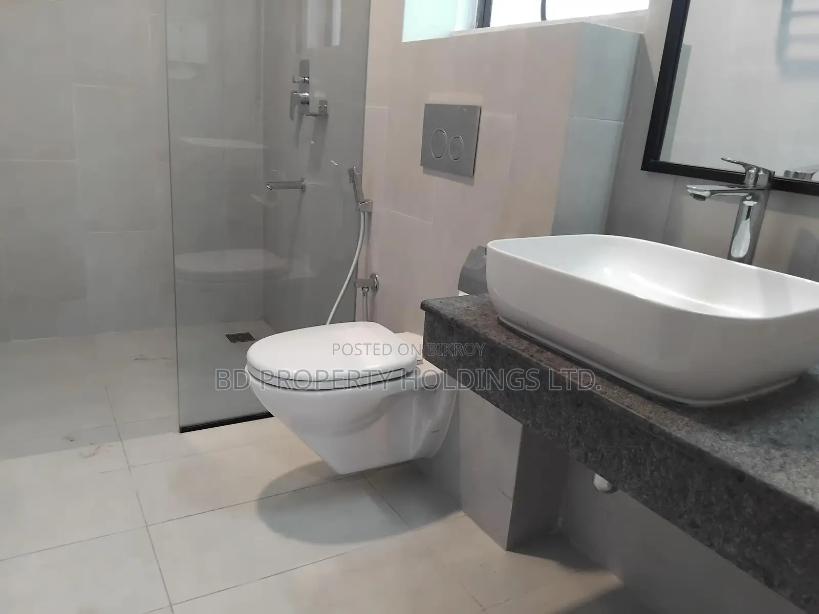 9bdrm House in Uttara for Rent