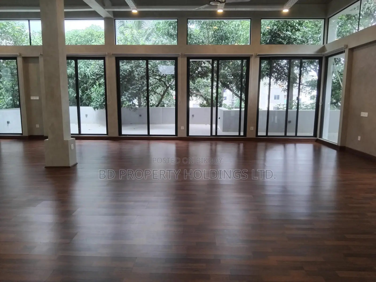 9bdrm House in Uttara for Rent