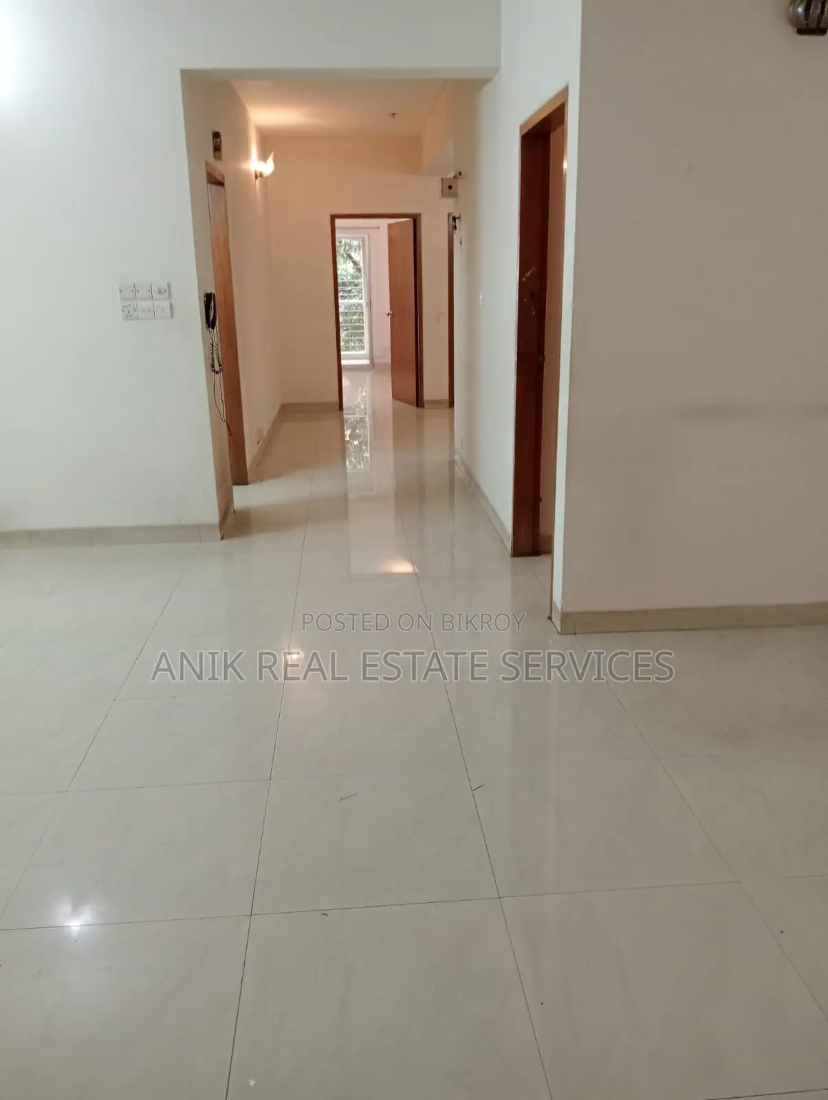 Luxurious Semi Furnished 3 Bedroom Flat Rent In Banani