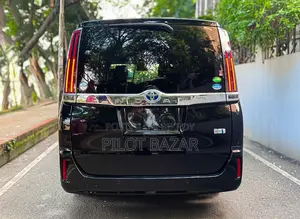 Toyota Noah G - Hybrid 2020