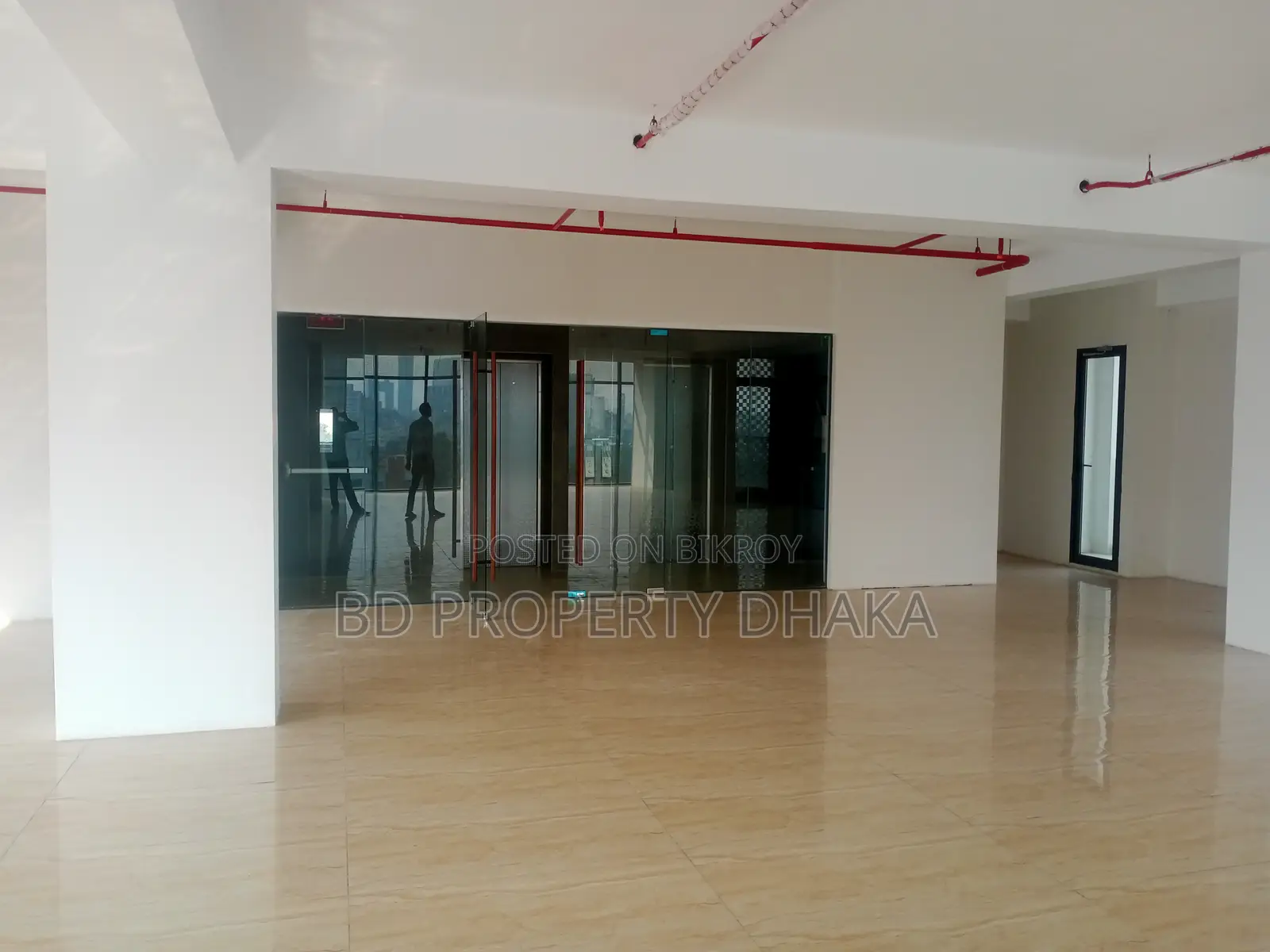 3670sft commercial open space for rent