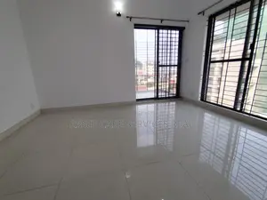 গুলশানে সুইমিং ও জিম সুবিধাসহ ৪ বেডরুমের নতুন আন-ফার্নিশড অ্যাপার্টমেন্ট ভাড়ার জন্য
