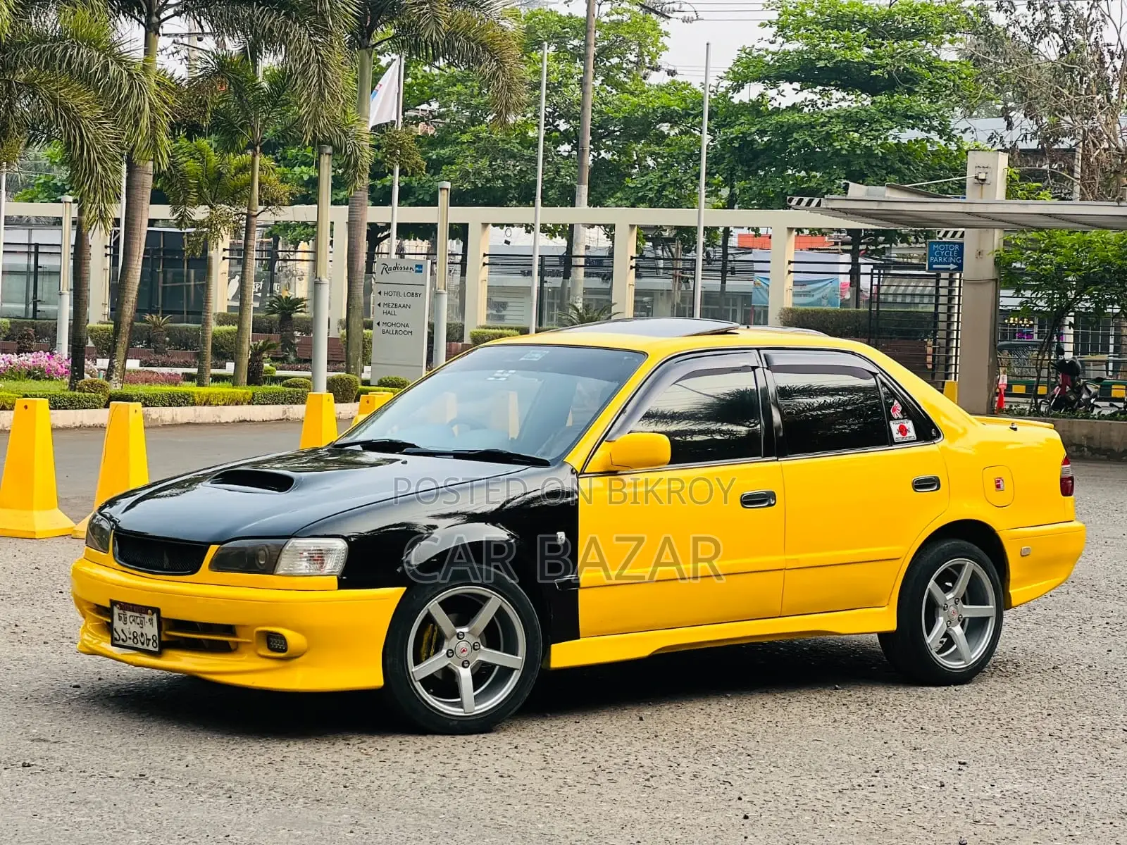 Toyota Corolla 110 SE. L Sunroof 1998