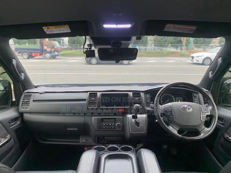Toyota Hiace SGL DPS2 COBRA ED 2021