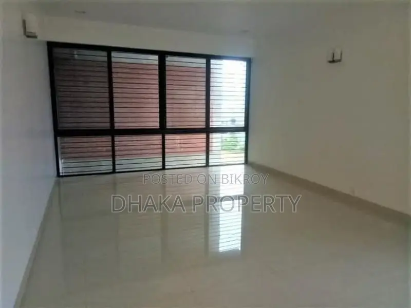 (Gym-Swimming Pool) 3800-Sqft Luxurious Flat Rent in Gulshan-2