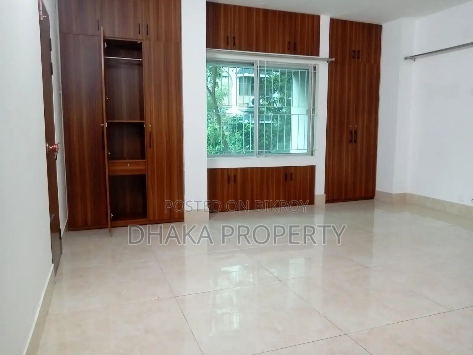 Exclusive 3 Bedrooms Apartment Rent in Gulshan