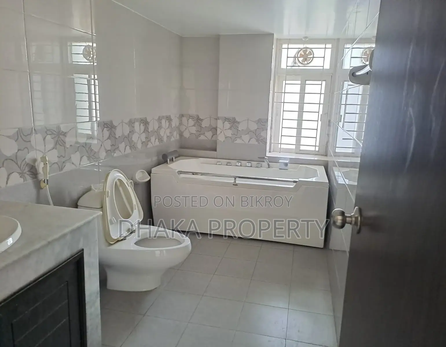 Brand New Furnish Apartment (3500SqFt.)Rent At Gulshan North