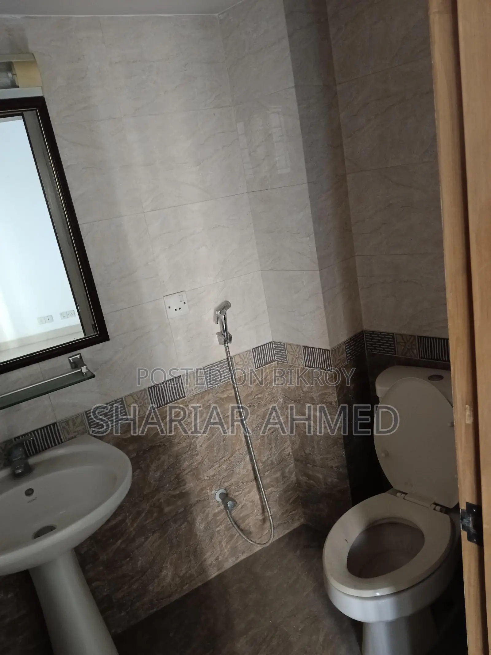 3 Bed 2440 Sqft Un-furnished Flat For Rent In Gulshan 2