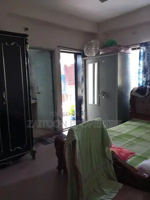 প্রশস্ত ৩ বেডরুম ফ্ল্যাট – আলো-বাতাস ভরপুর, মোহাম্মদপুর