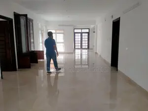 গুলশানে ৪৫০০ বর্গফুটের ব্র্যান্ড নিউ অফিস স্পেস ভাড়ার জন্য