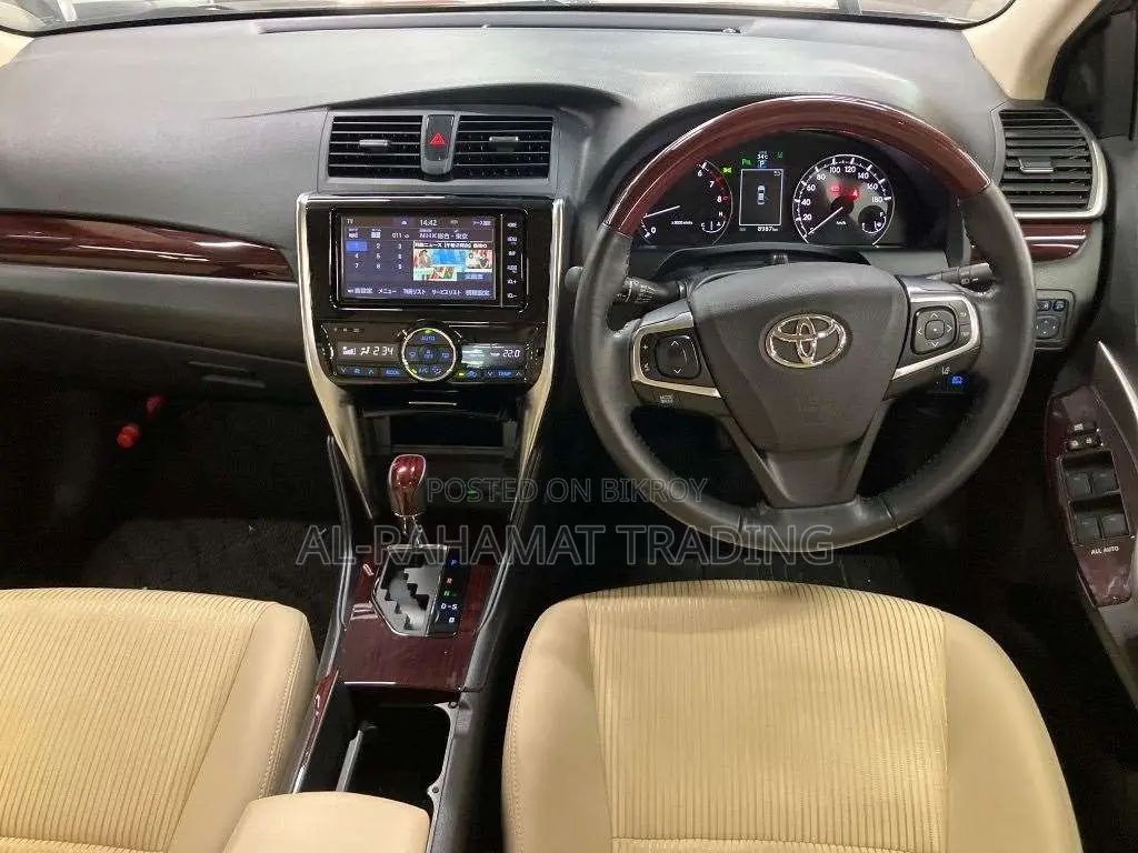 Toyota Premio F-EX PKG BRONZE 9K 2021