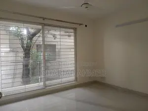 গুলশানে ৩ বেড ২৮০০ বর্গফুটের আন-ফার্নিশড অ্যাপার্টমেন্ট ভাড়ার জন্য