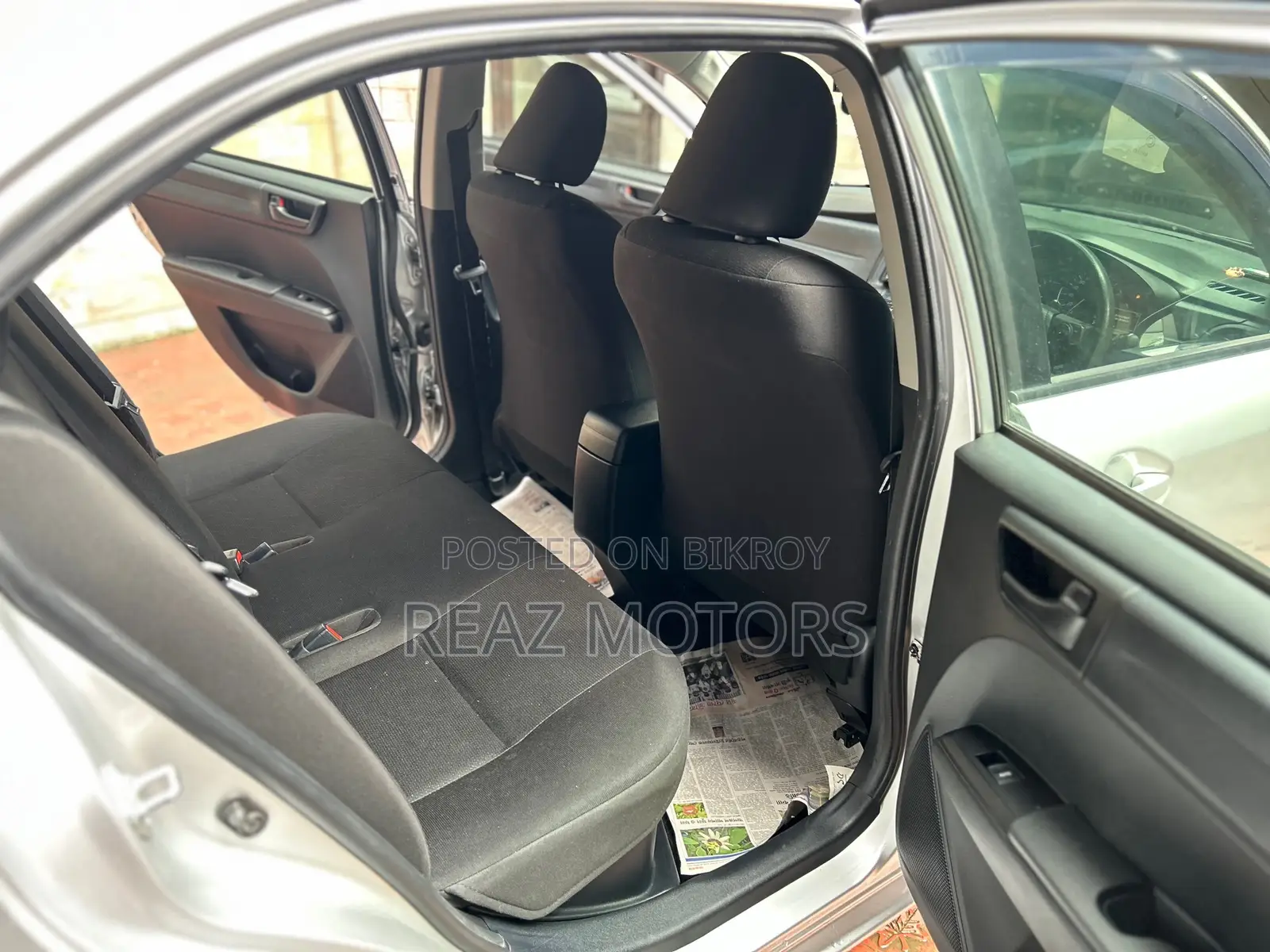 Toyota Axio EX PKG SILVER / 2020