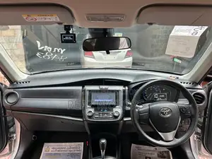 Toyota Axio EX PKG SILVER / 2020