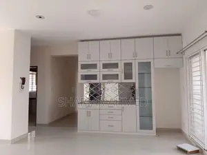Take This 4bed-2950 Sqft Residential Flat Is For Rent At Gulshan