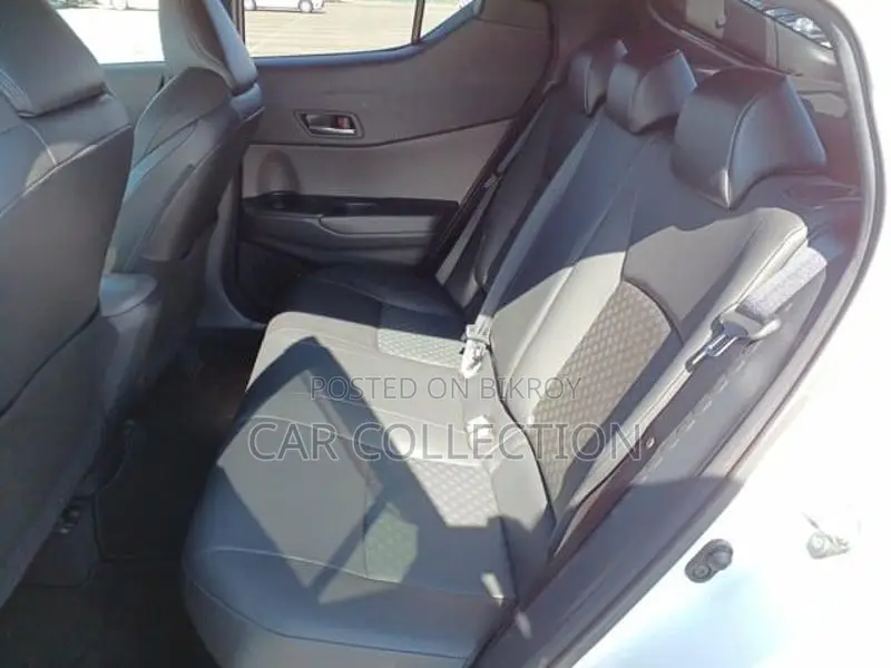 Toyota C-HR G LED 2020