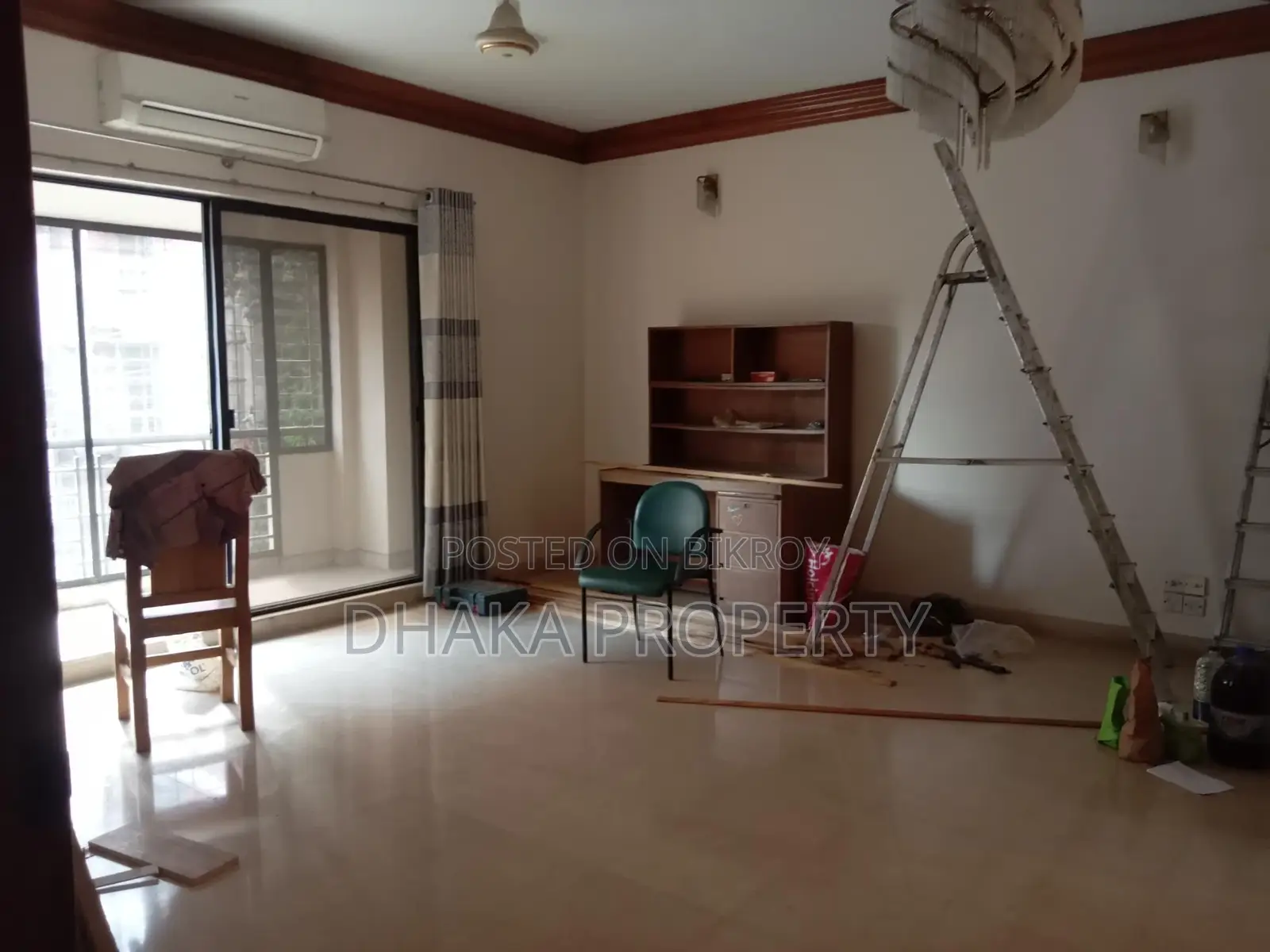 Full-Furnished (2400-Sqft)Apartment Rent in Baridhara