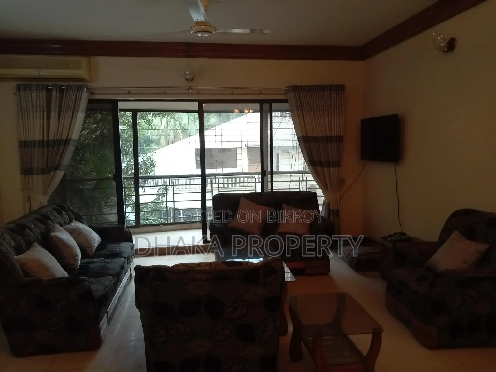 Full-Furnished (2400-Sqft)Apartment Rent in Baridhara