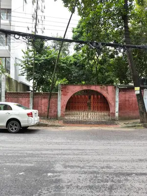 বারিধারা পার্ক রোড একটি জমি বিক্রয় হবে