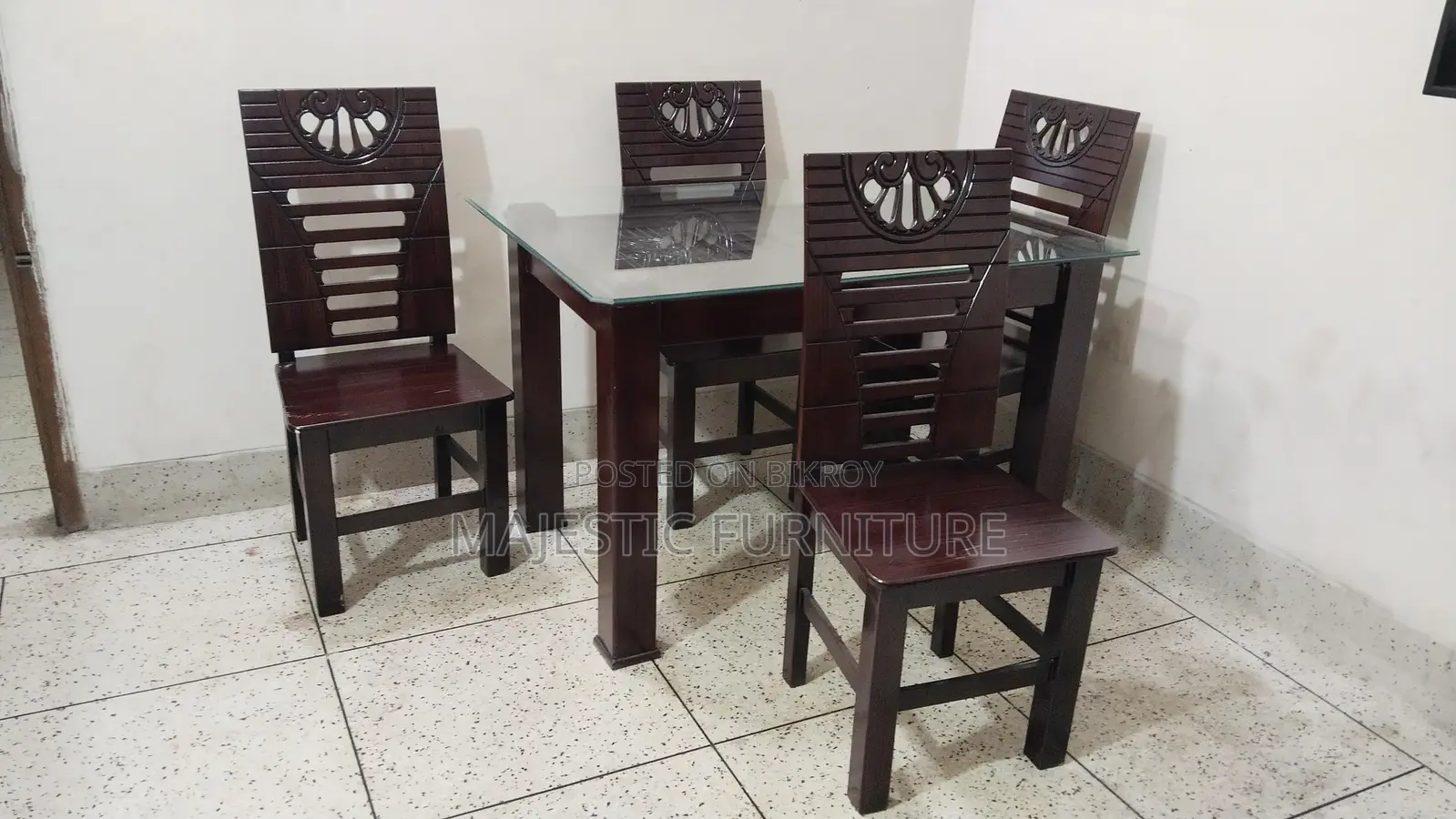 NEW DAINING SET. M # 408