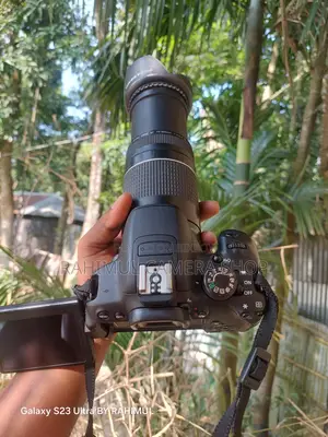 canon 700D with 75-300 Zoom lens full fresh condition