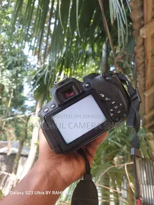 Canon 700D with 75-300 Zoom Lens Full Fresh Condition