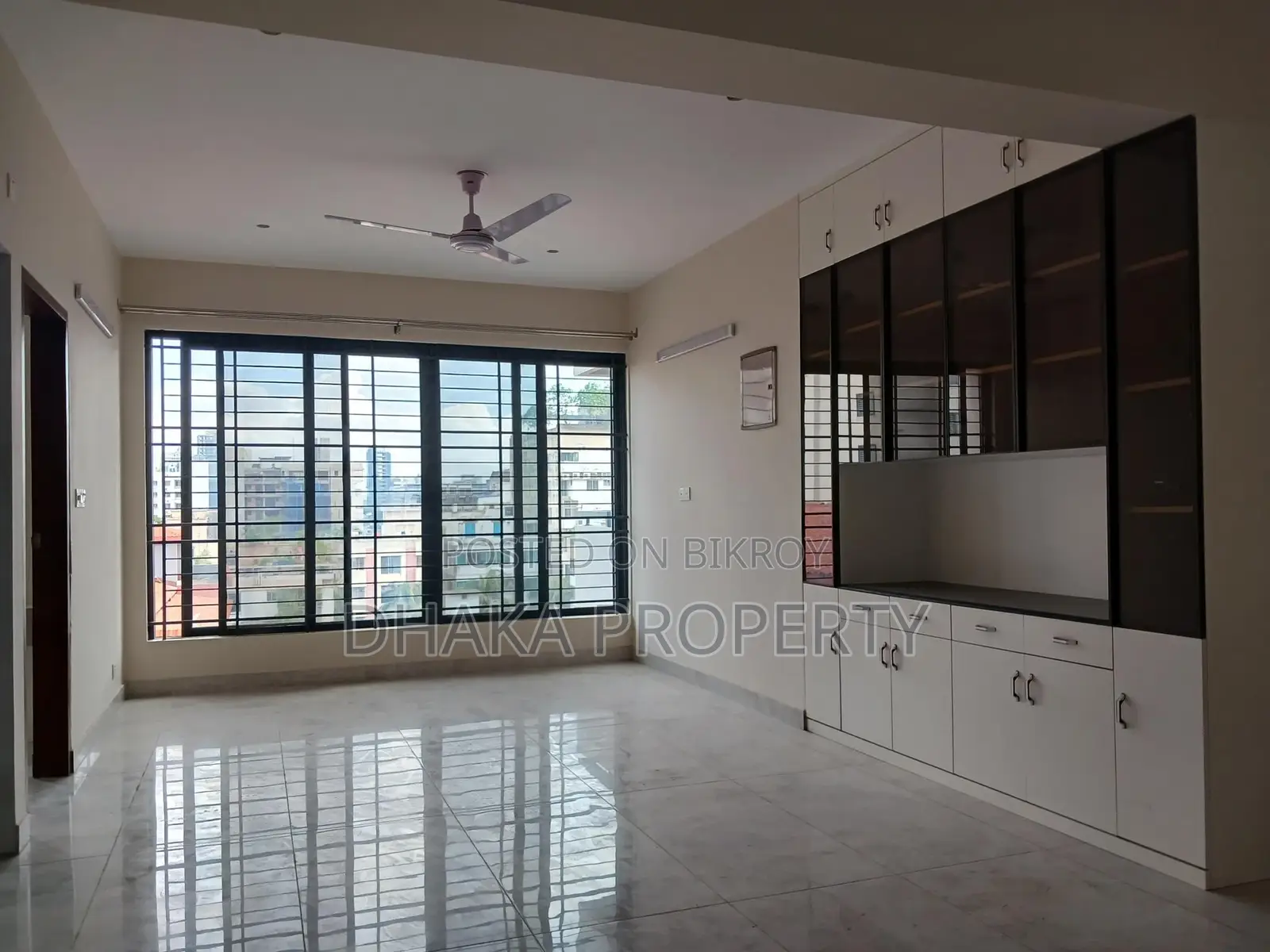 BRAND NEW_4Bed_2 Parking Apartment(4000sqft.) Rent In Banani Model Town
