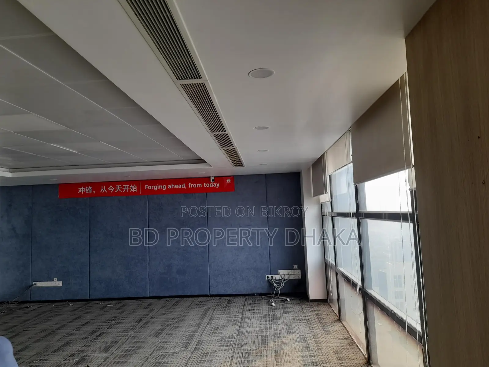 5550 Sqft Furnished open commercial space rent in Gulshan Avenue