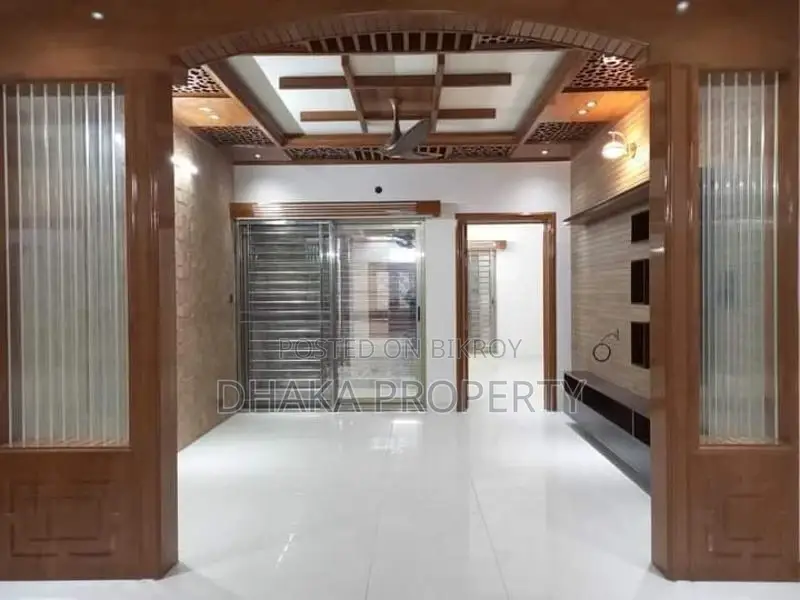 ২৬০০-বর্গফুট ৩ বেডরুমের চমৎকার অ্যাপার্টমেন্ট ভাড়া হবে ই-তে