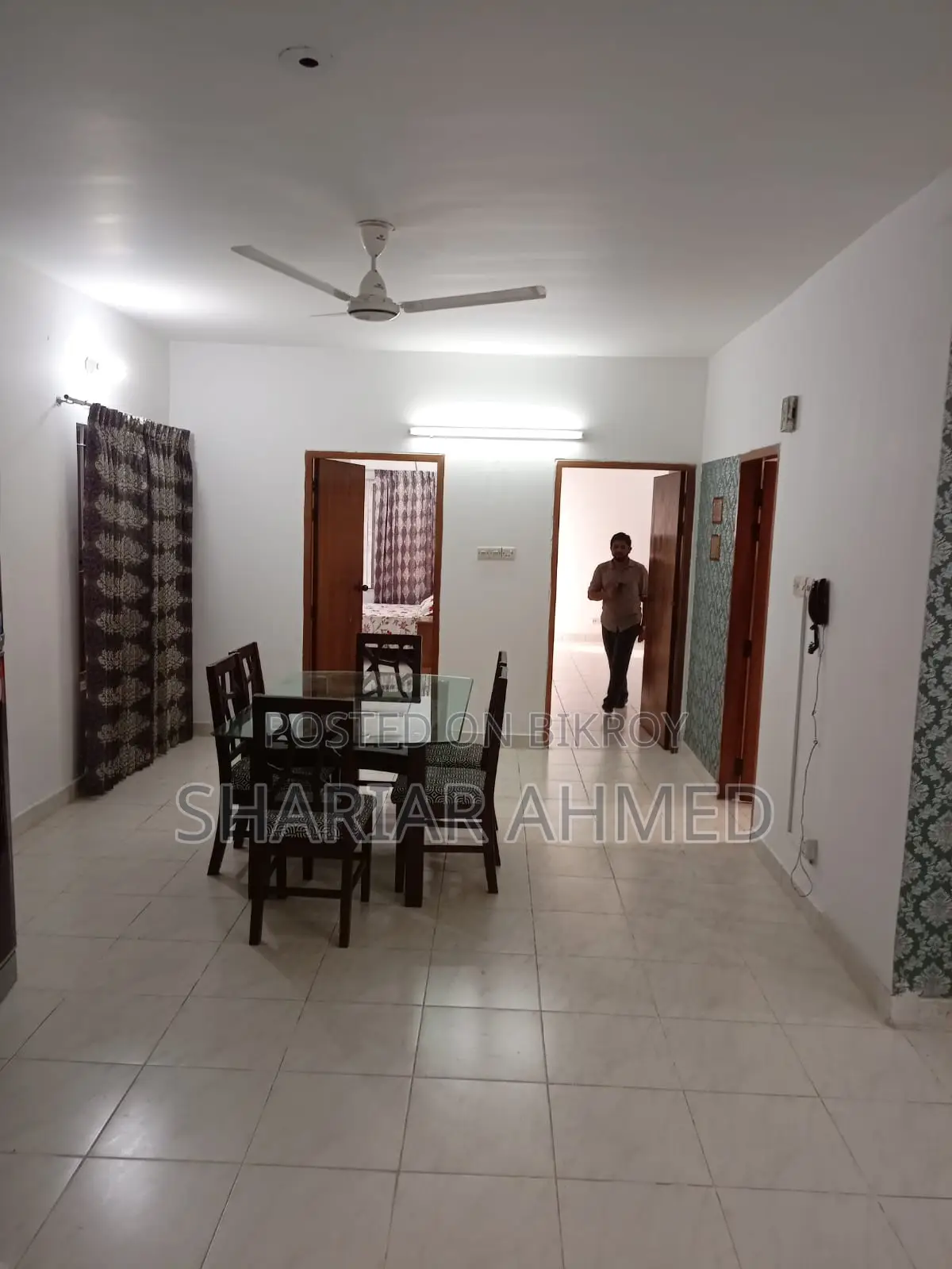 গুলশানে ফার্নিশড ৩ বেড-২১০০ বর্গফুটের ফ্ল্যাট ভাড়ার জন্য