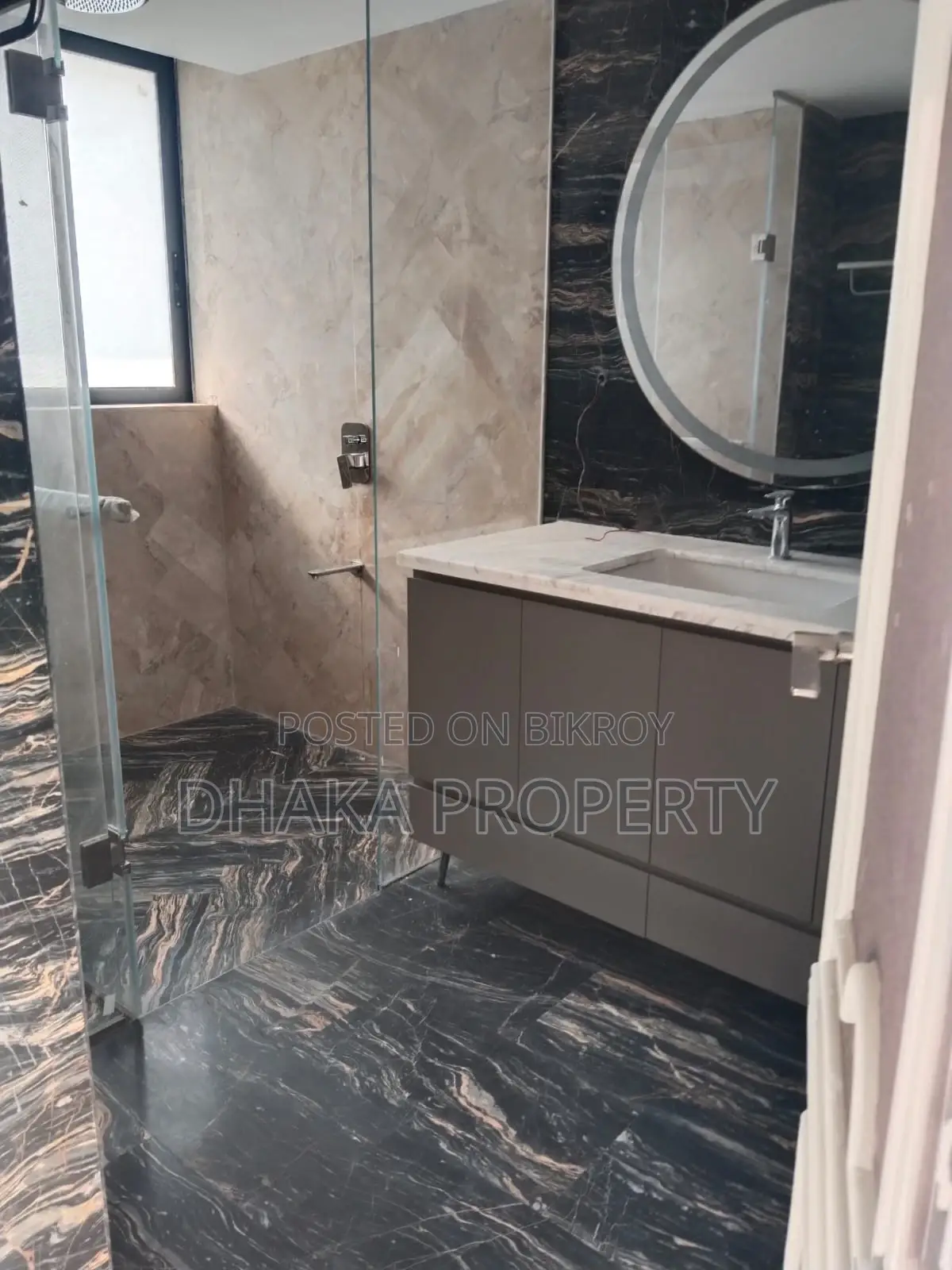 (6700-Sqft) Luxurious Semi-Furnished Apartment Rent in Gulshan North
