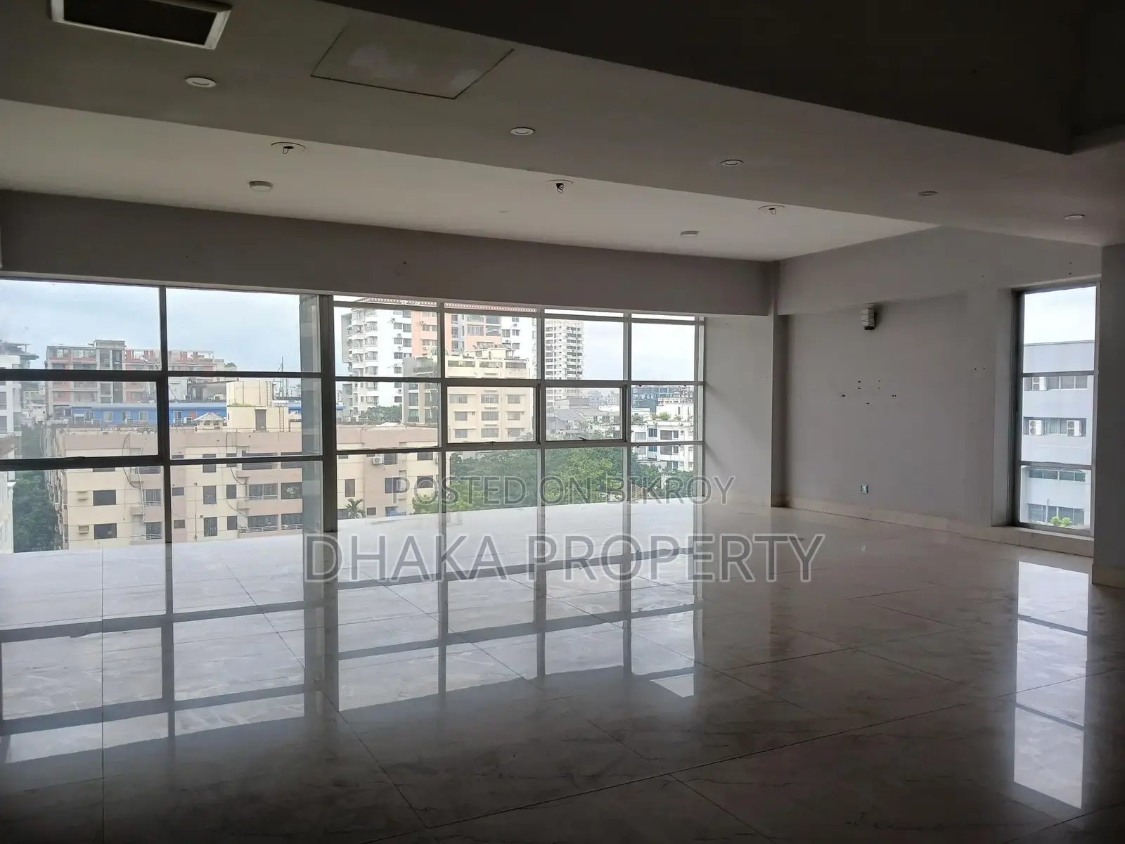 4800sqFt.Gym Swimming pool sunlight flat rent at Gulshan 2