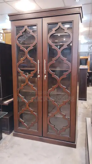 NEW SHOWCASE 5 FEET. M # 667