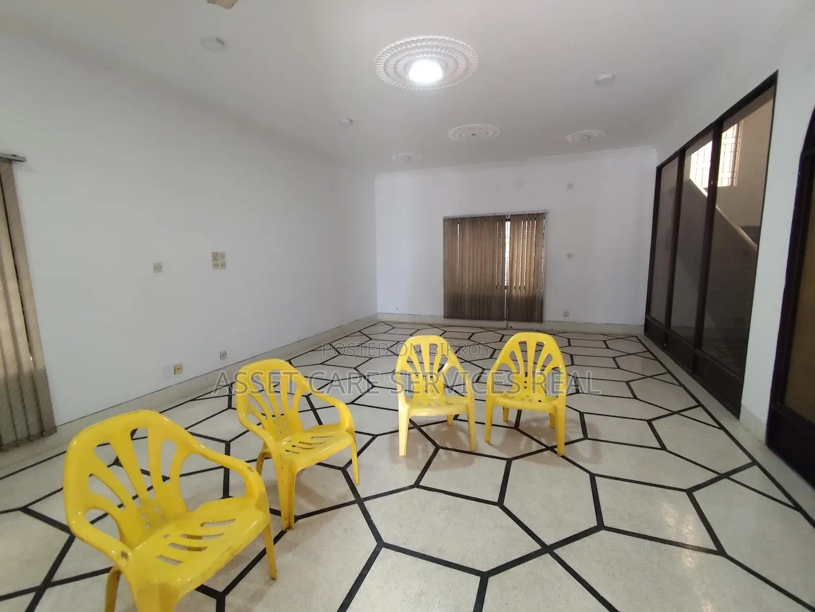 Baridhara Excellent Independent House 🏡 Rent