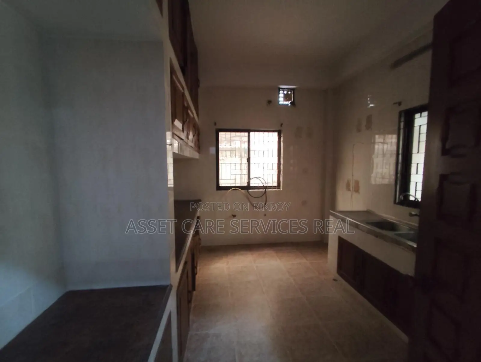 Baridhara Excellent Independent House 🏡 Rent