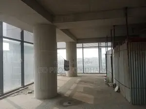 3471sft band new commercial open space for rent