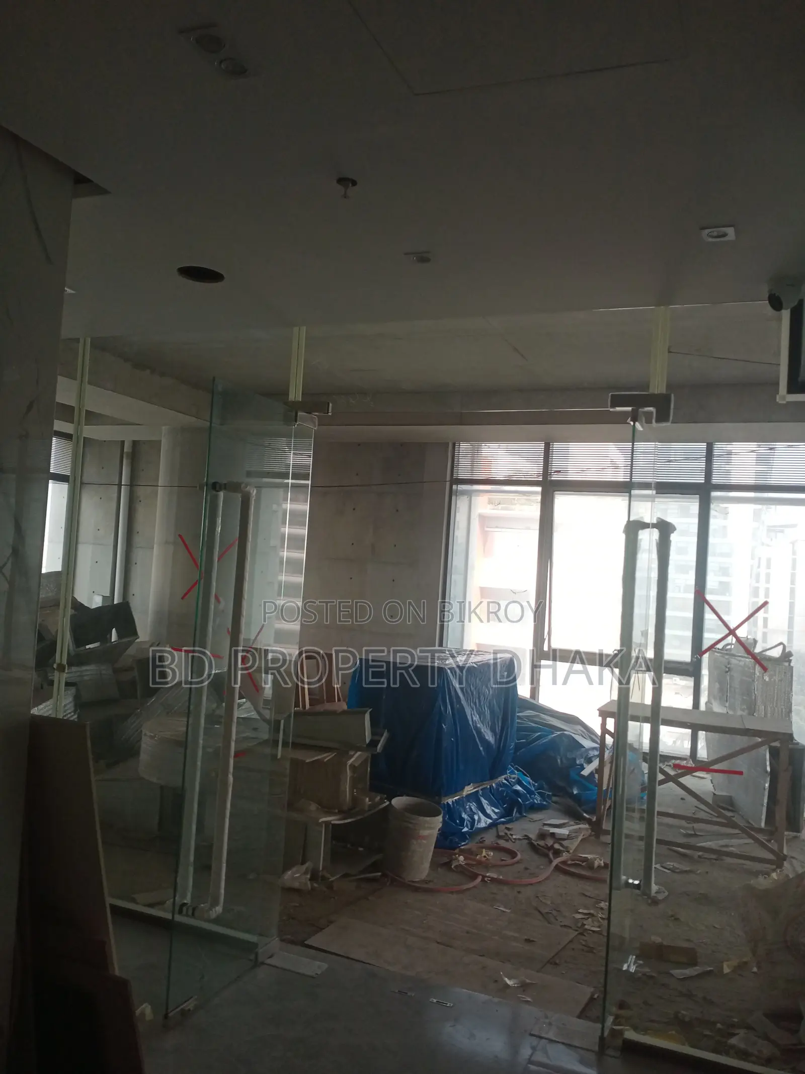 3471sft band new commercial open space for rent