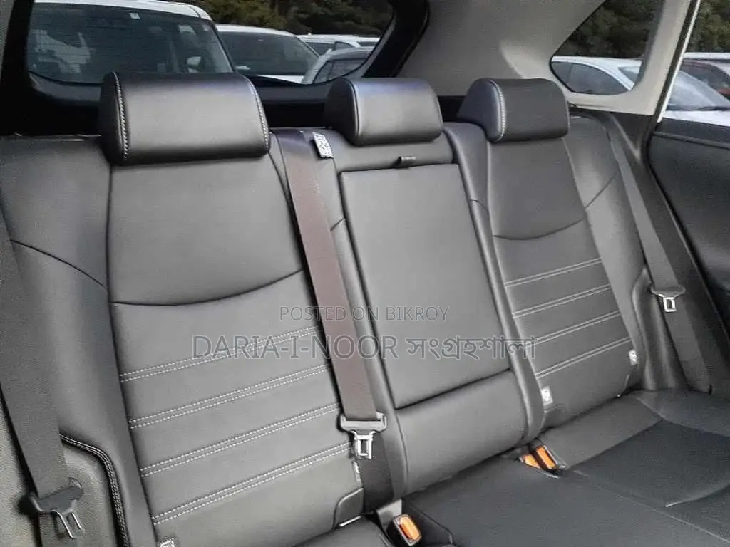 Toyota RAV4 G - 4WD BodyKit 2019