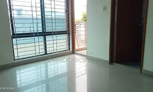 গুলশানে ২৩৫০ বর্গফুটের ৩ বেডরুমের চমৎকার ফ্ল্যাট ভাড়া