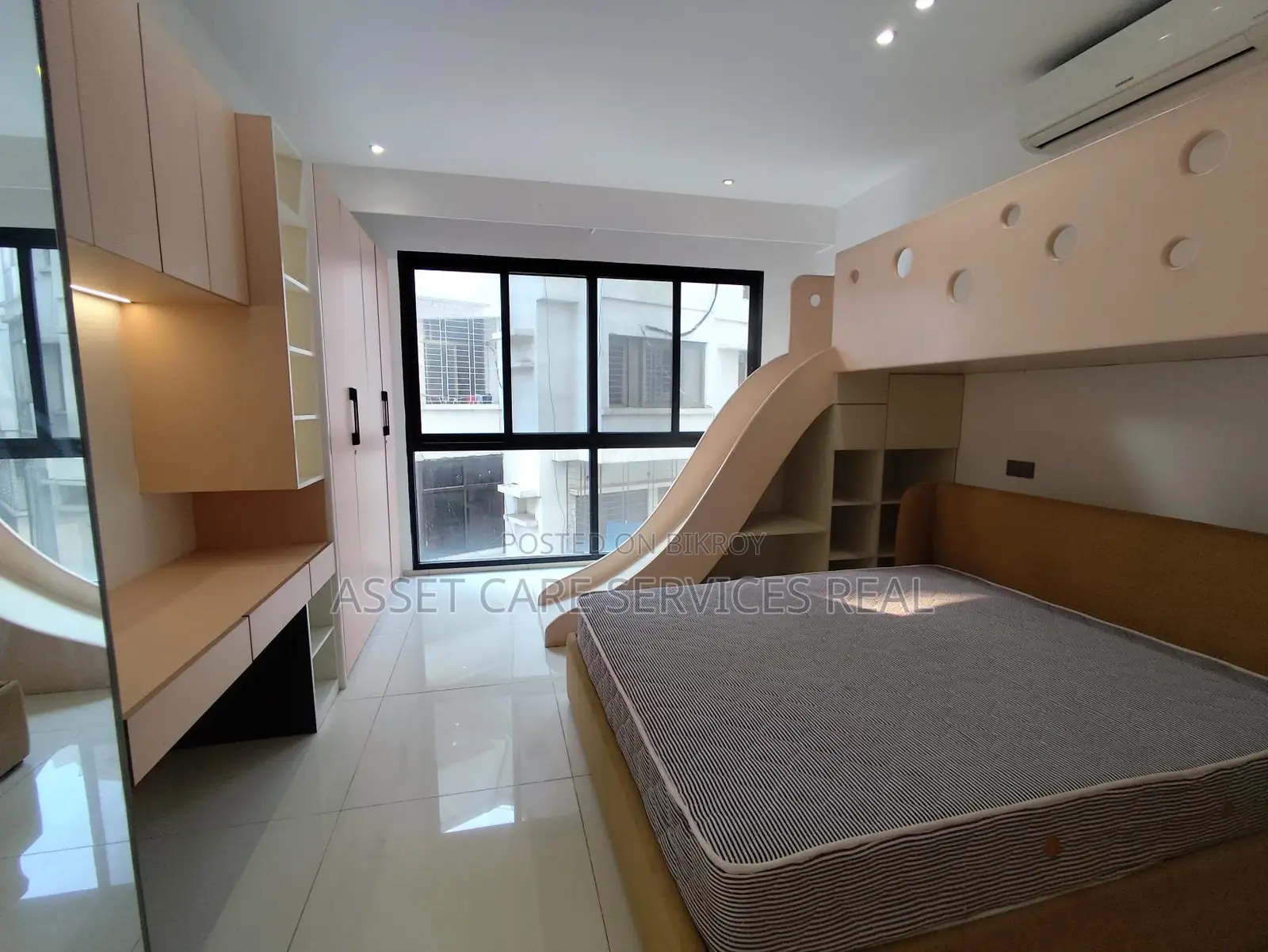 Gorgeous Decoration Gym-Pool Facilities 4Bed Luxury Apartment Rent