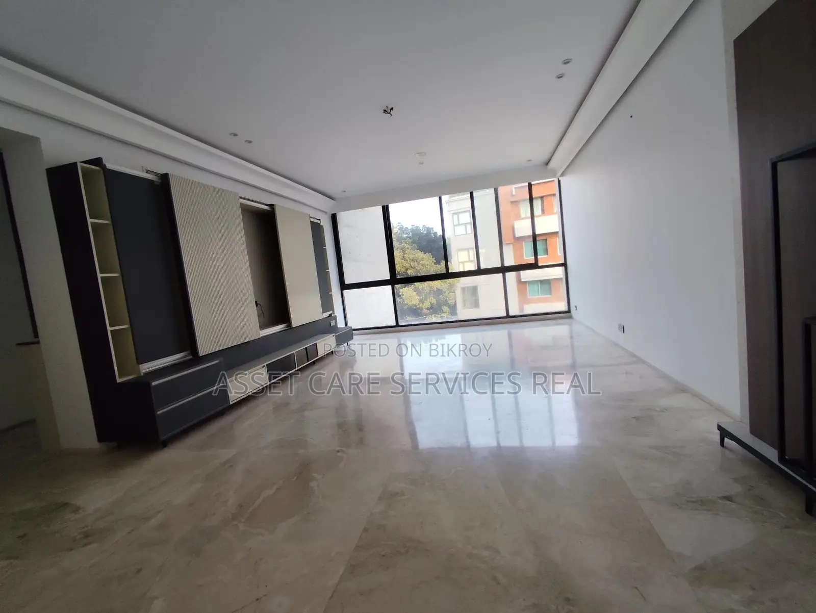 Gorgeous Decoration Gym-Pool Facilities 4Bed Luxury Apartment Rent