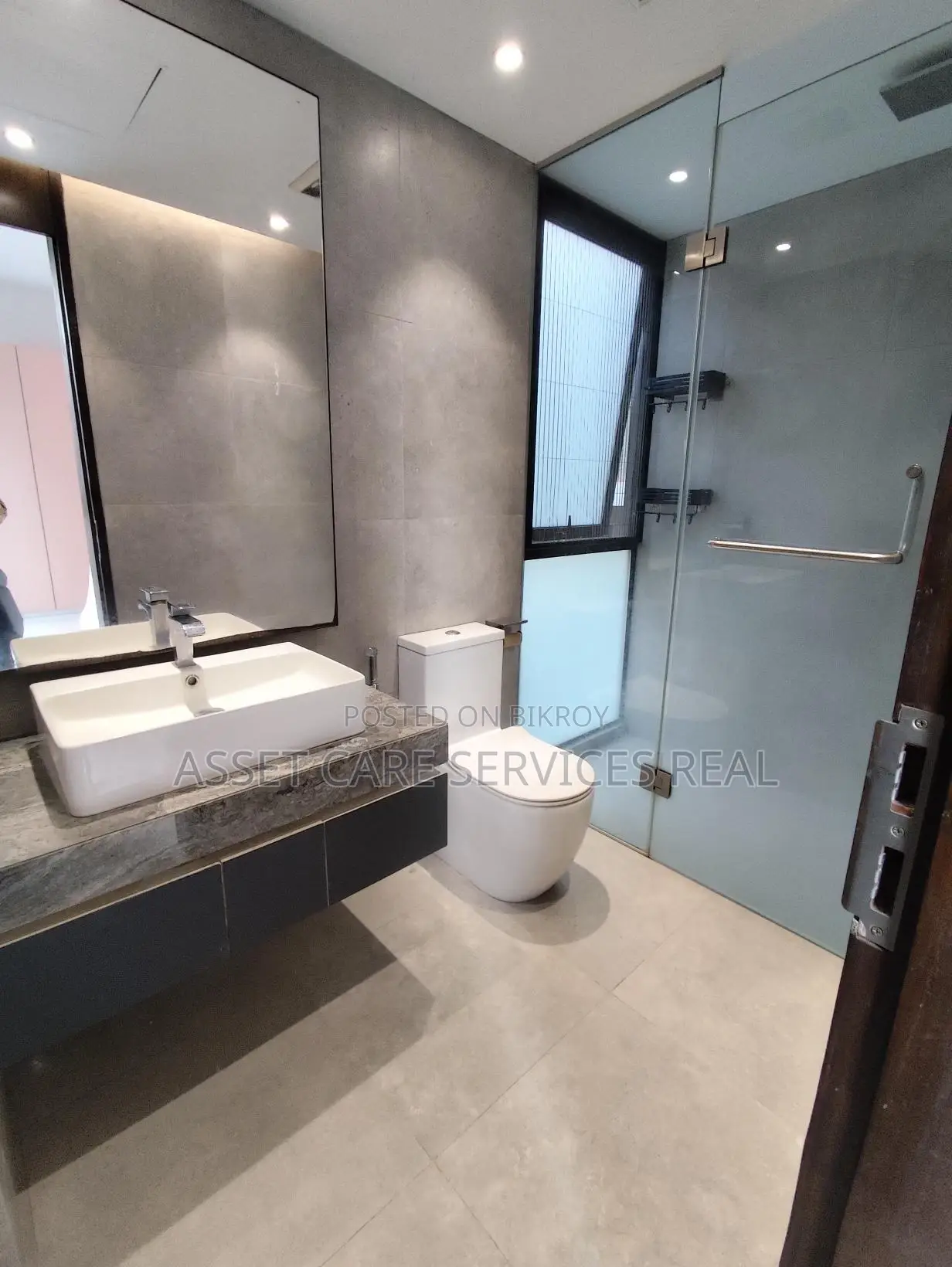 Gorgeous Decoration Gym-Pool Facilities 4Bed Luxury Apartment Rent