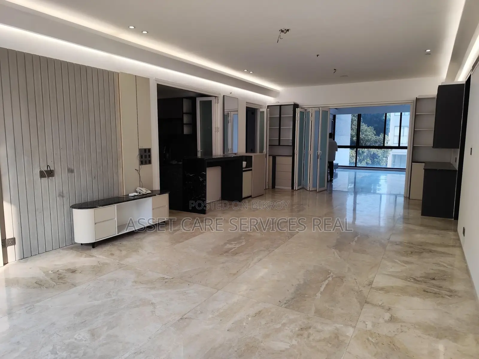 Gorgeous Decoration Gym-Pool Facilities 4Bed Luxury Apartment Rent