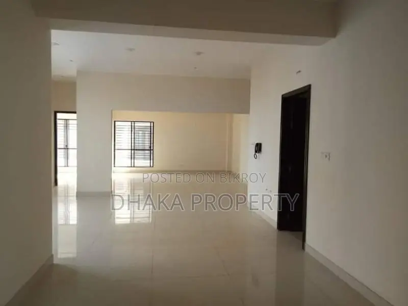 Luxurious 2700-Sqft 3-Bedrooms Apartment Rent At North Gulshan