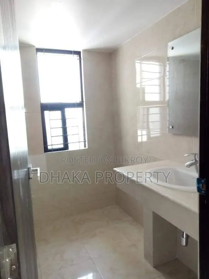 Luxurious 2700-Sqft 3-Bedrooms Apartment Rent At North Gulshan