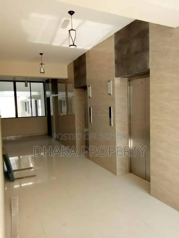 Luxurious 2700-Sqft 3-Bedrooms Apartment Rent At North Gulshan