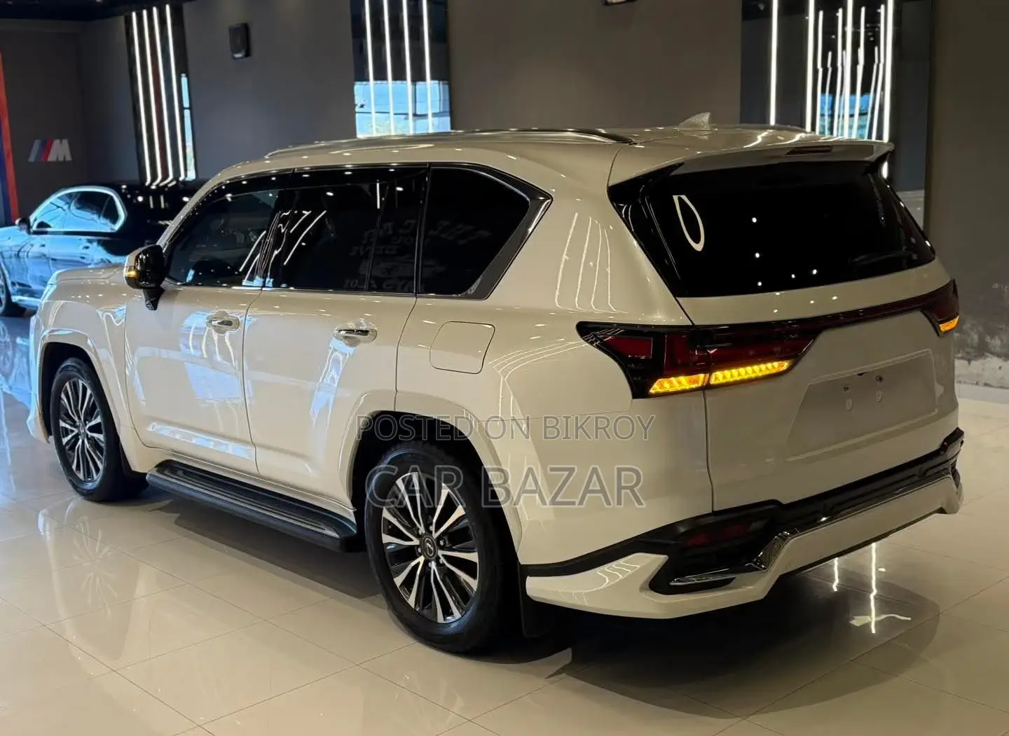 Lexus LX 600 Ultra Luxury Lounge 2023