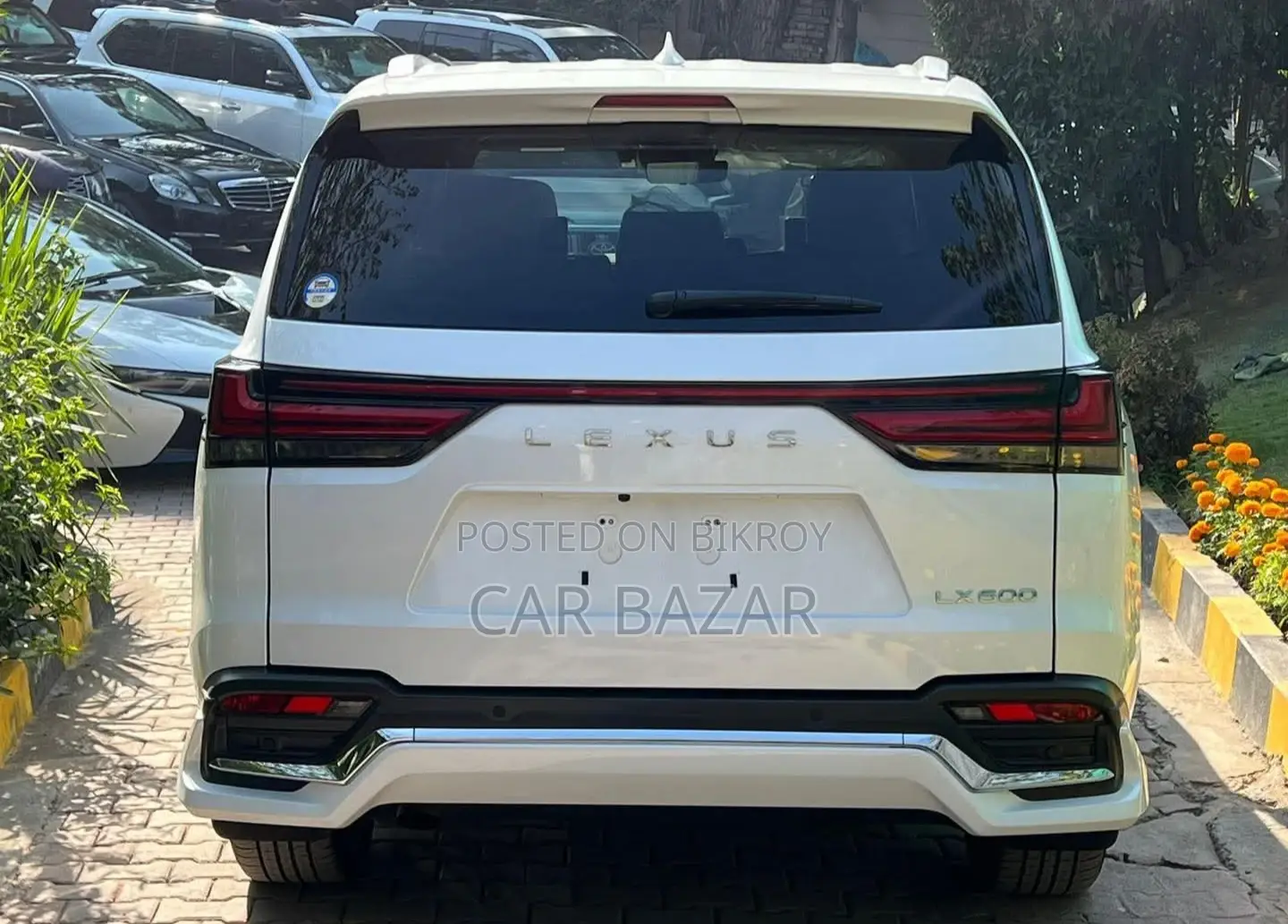 Lexus LX 600 Ultra Luxury Lounge 2023