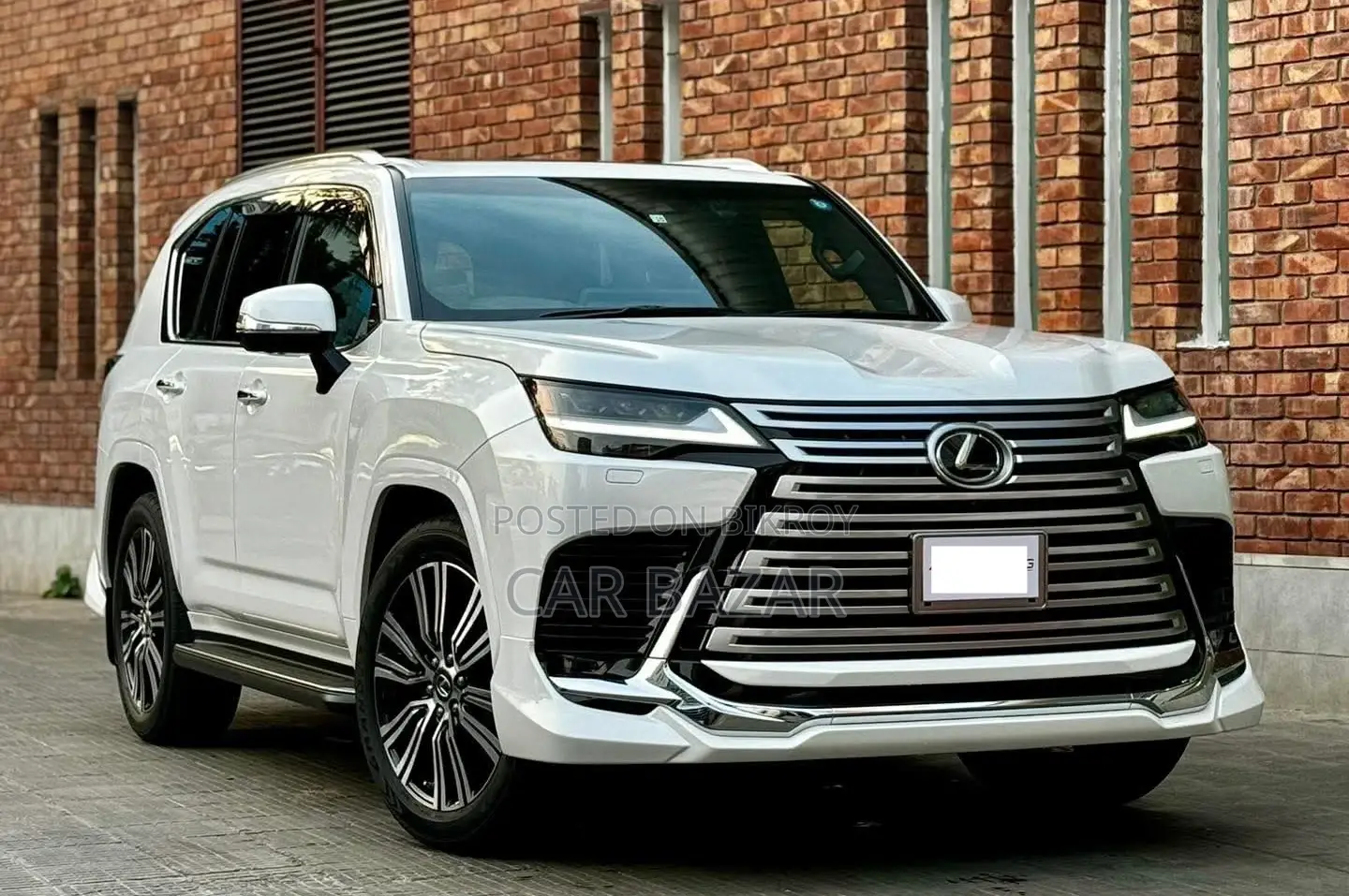Lexus LX 600 Ultra Luxury Lounge 2023