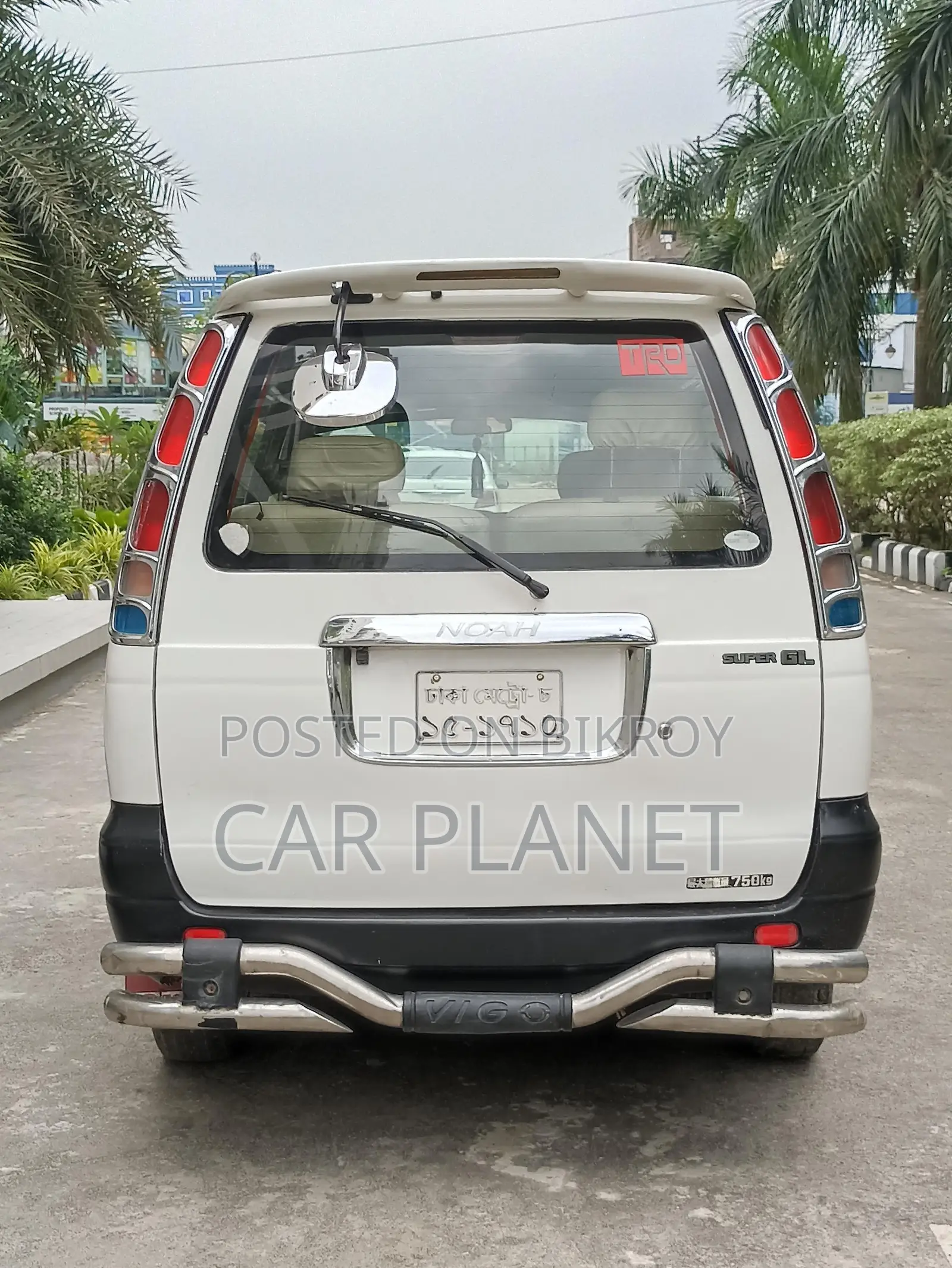 Toyota Noah KR42-GL 2006